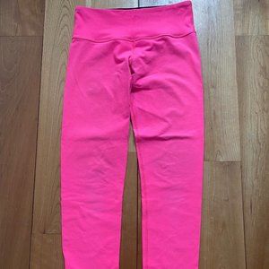 LULULEMON women's wunder under crop size 4 (xs)